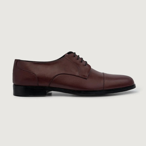Maroon Full-Grain leather Shoes - Goodyear Welt Construction & Front Toe Box Detail