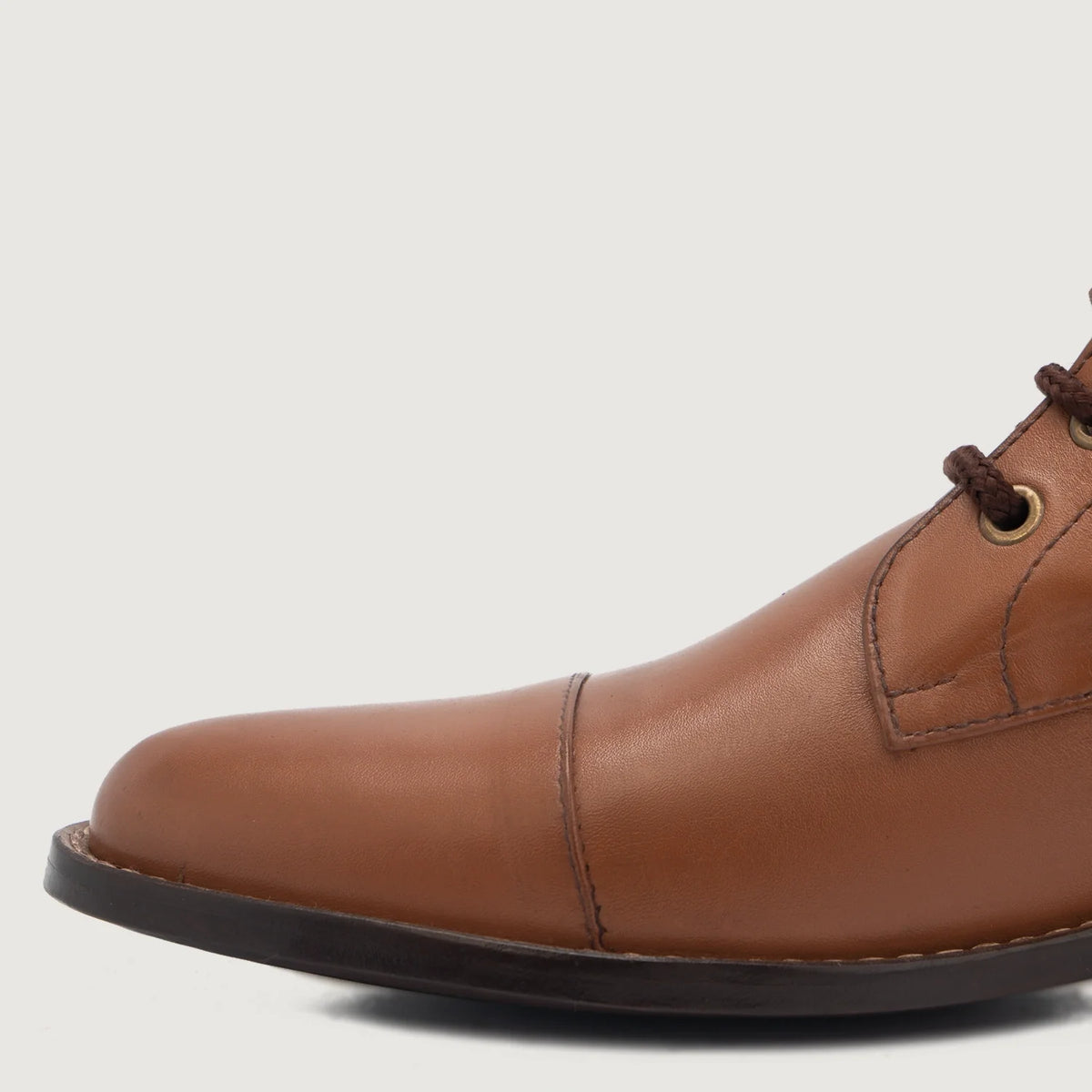 High-Traction Rubber Outsole & Lug Tread Pattern on Knight Derby Světle hnědá Kožené boty pro Pány For Men