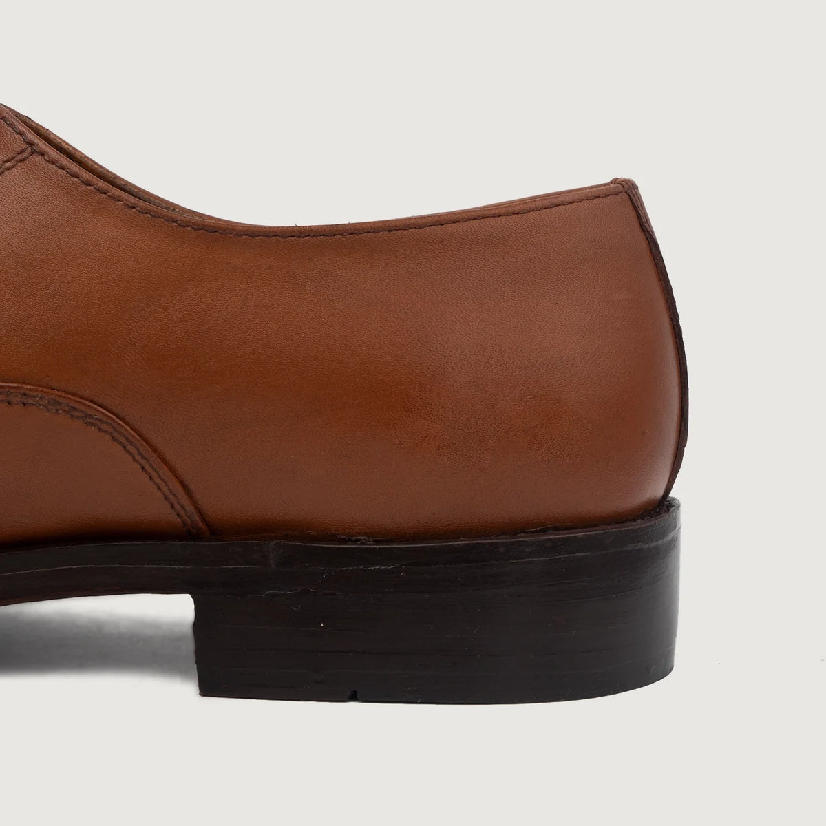 Top-Down Perspective Showing Lacing System & Tongue Craftsmanship