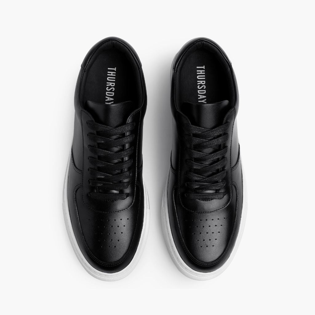 Court Black Leather Sneakers - Zesílený opatek a precizní dvojité prošití