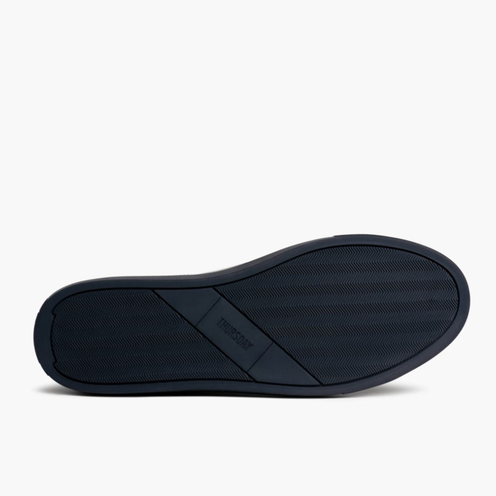 High-Traction Rubber Outsole & Lug Tread Pattern on Encore Navy Kožené tenisky pro Pány