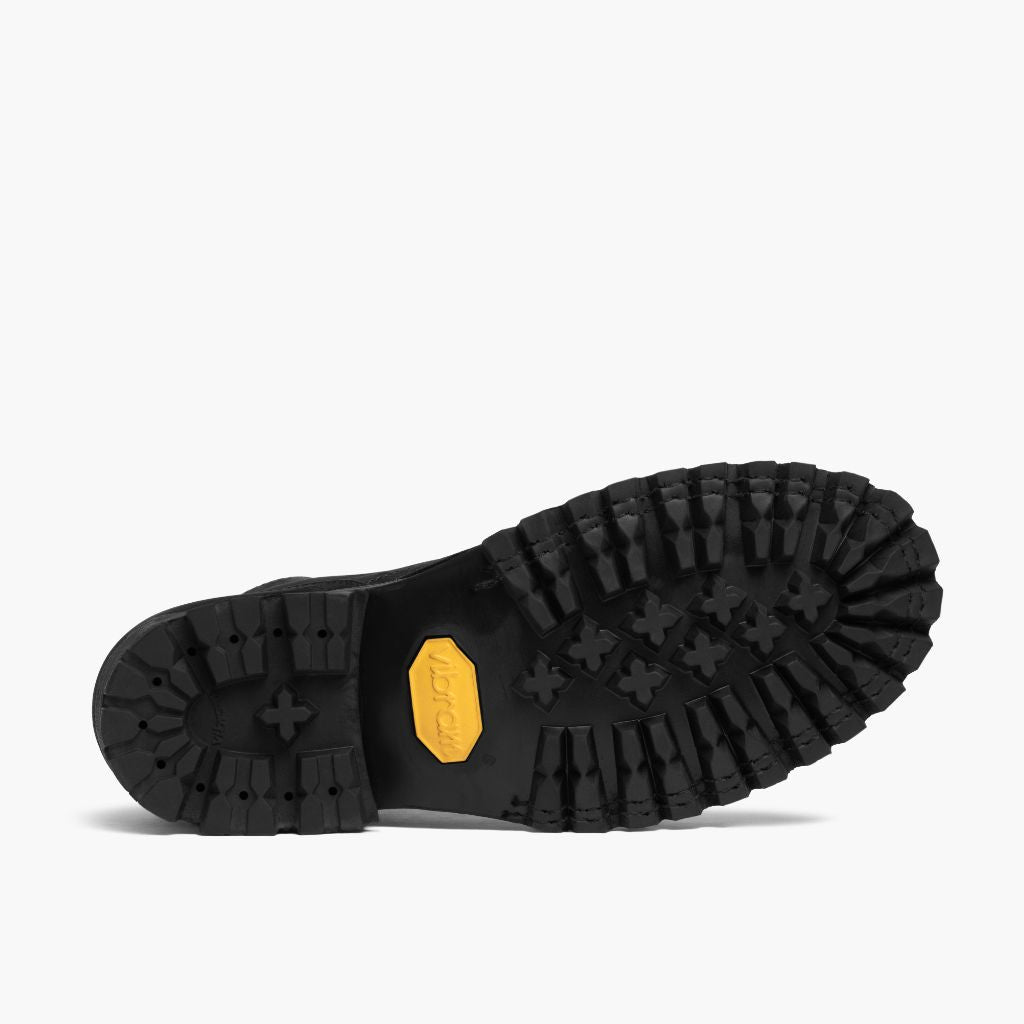 High-Traction Rubber Outsole & Lug Tread Pattern on Challenger Černá Matte Kožené boty pro Pány