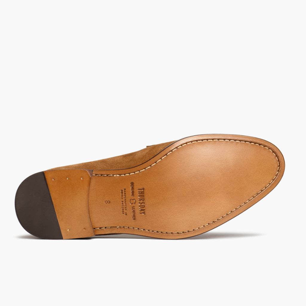 High-Traction Rubber Outsole & Lug Tread Pattern on Lincoln Cider Kožené mokasíny pro Pány