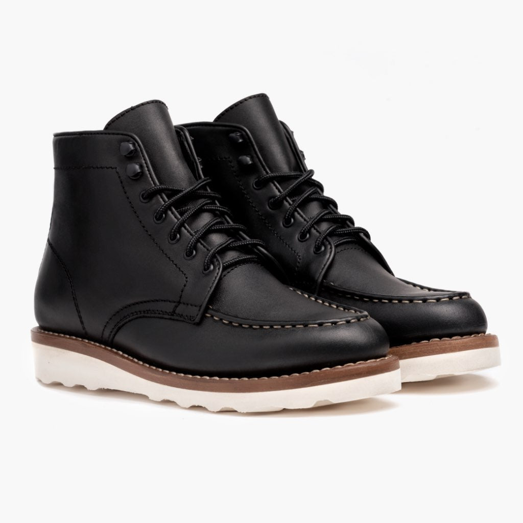 Black Full-Grain leather Boots - Rámová konstrukce Goodyear welt a špička obuvi