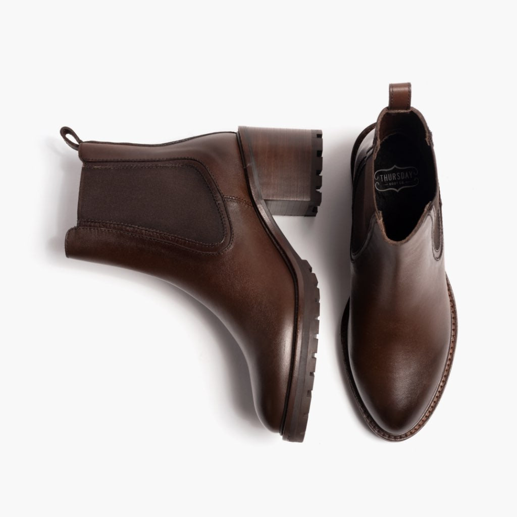 High-Traction Rubber Outsole & Lug Tread Pattern on Knockout Chocolate Kožené boty pro Dámy