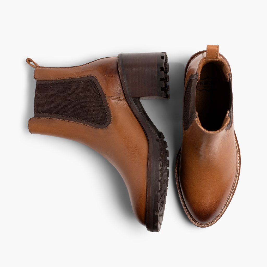 High-Traction Rubber Outsole & Lug Tread Pattern on Knockout Toffee Kožené boty pro Dámy