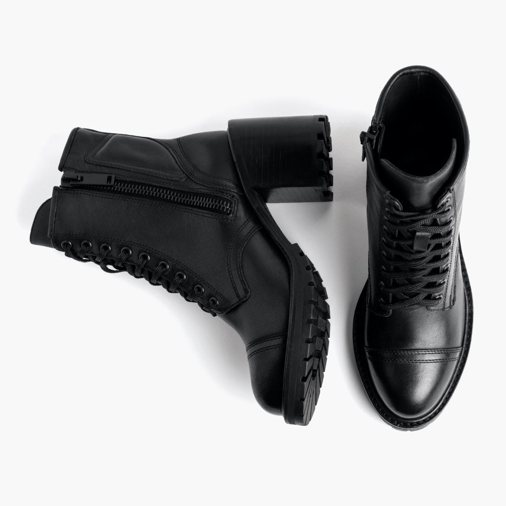 High-Traction Rubber Outsole & Lug Tread Pattern on Rebel Černá Kožené boty pro Dámy