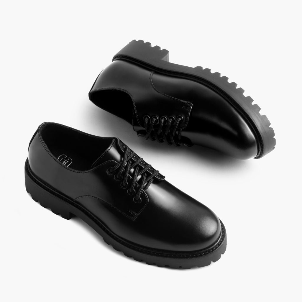 High-Traction Rubber Outsole & Lug Tread Pattern on Renegade Černá Kožené tenisky pro Dámy