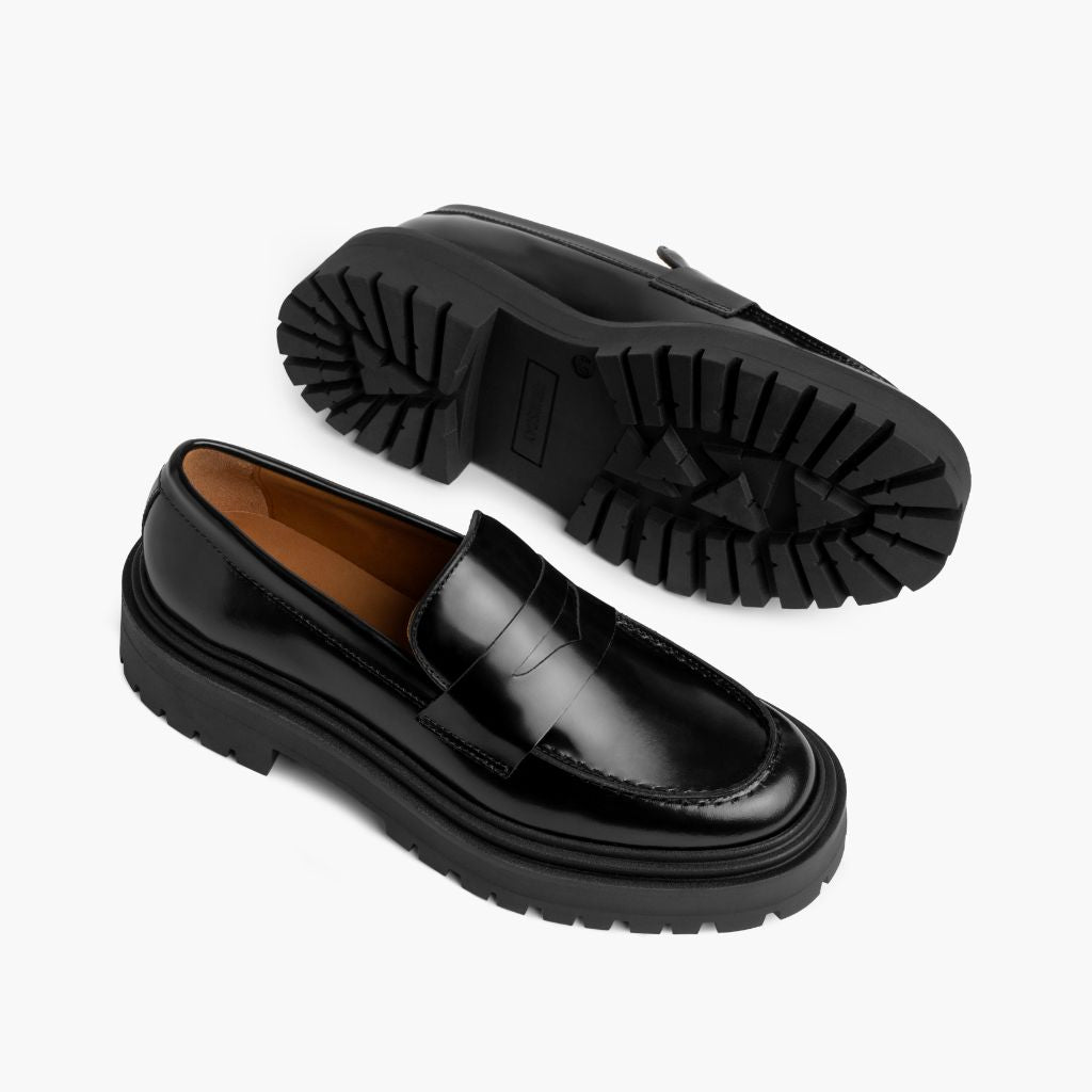 High-Traction Rubber Outsole & Lug Tread Pattern on Penny Platform Černá Kožené mokasíny pro Dámy
