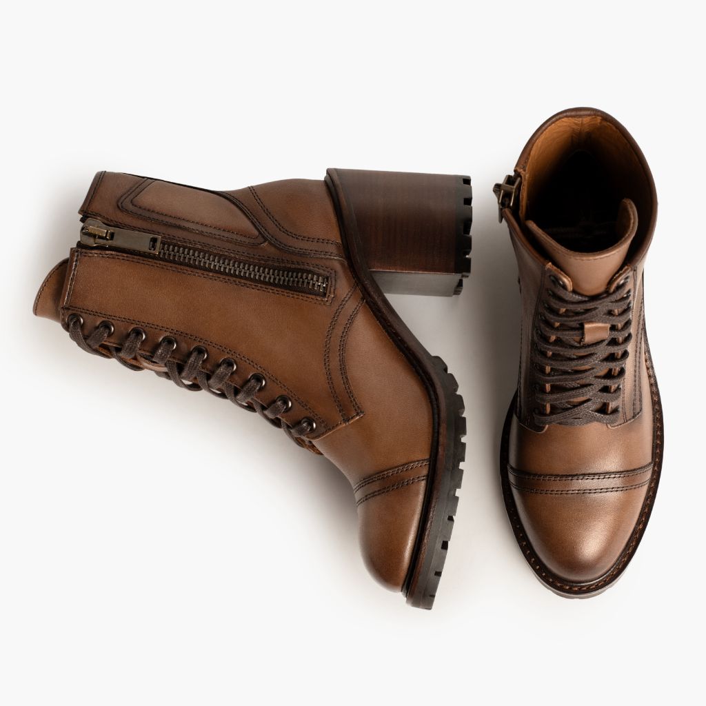 High-Traction Rubber Outsole & Lug Tread Pattern on Rebel Amber Wheat Kožené boty pro Dámy