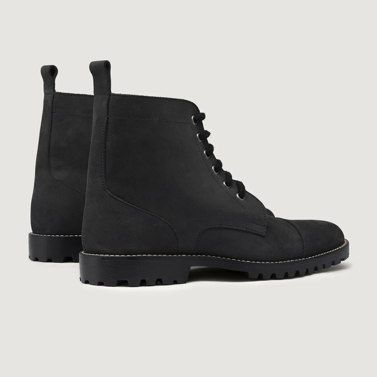 High-Traction Rubber Outsole & Lug Tread Pattern on Knight Derby Matte Black Pullup Leather Boots TerraGrip For Men