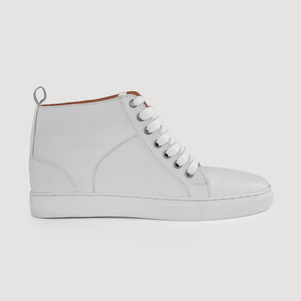 White Full-Grain leather Sneakers - Rámová konstrukce Goodyear welt a špička obuvi