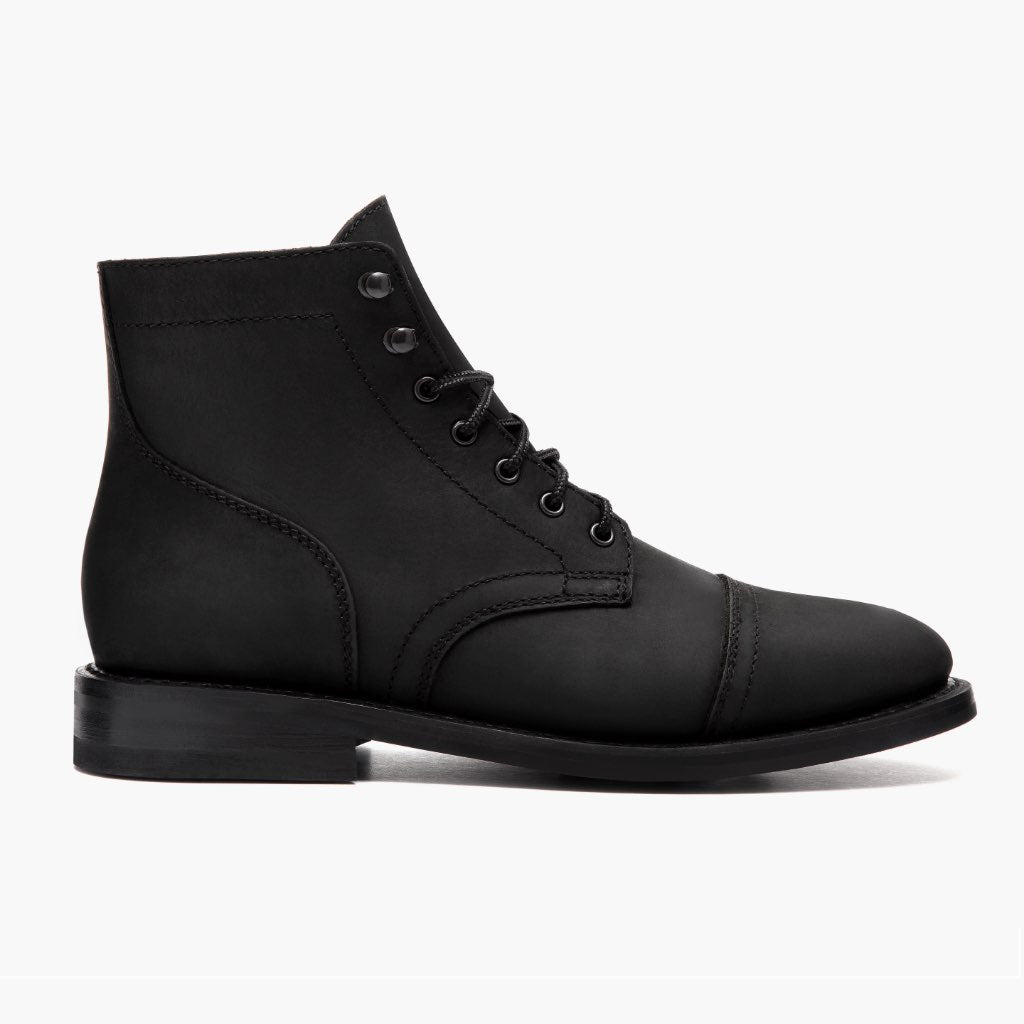 Black Full-Grain leather Boots - Rámová konstrukce Goodyear welt a špička obuvi