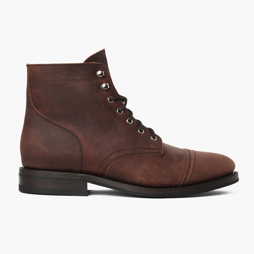 Classic Full-Grain leather Boots - Rámová konstrukce Goodyear welt a špička obuvi