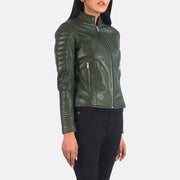
Green Sheepskin Leather Biker Jacket - Zadní pohled s definovanými rameny a čistým lemem