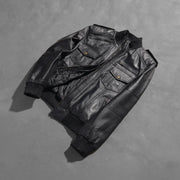 
Fotografie na postavě:  Agent Shadow Černá Kožená bomber bunda pro Pány na modelovi v přirozeném denním světle
