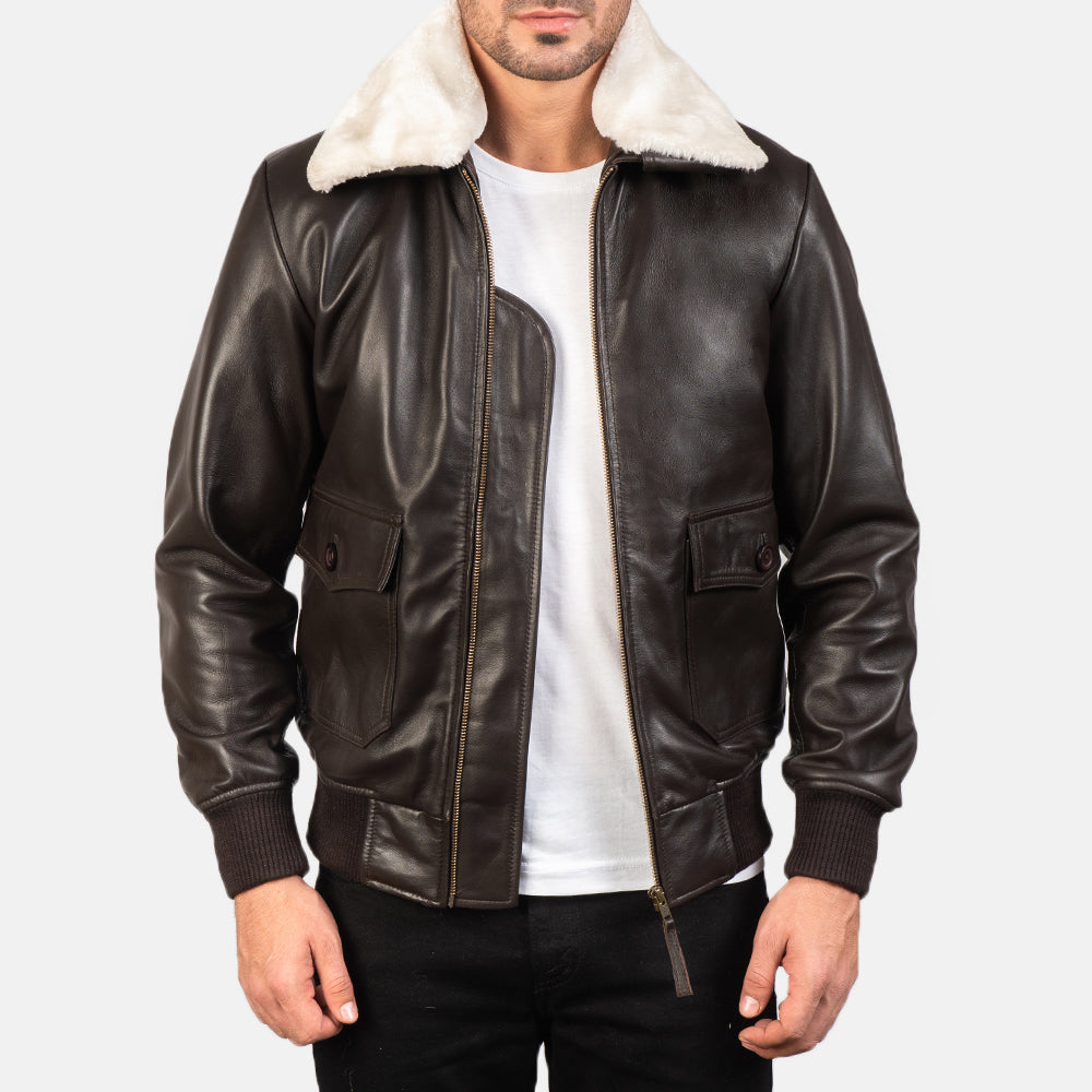 
Airin G-1 Hnědá Kožená bomber bunda pro Pány in Brown Sheepskin Leather - Přední pohled a přiléhavá silueta | Koupit online