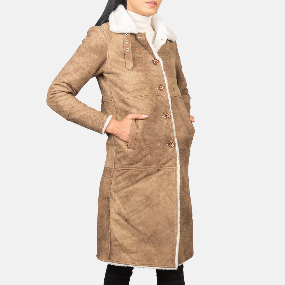 
Distressed Brown Sheepskin Leather Aviator Jacket - Zadní pohled s definovanými rameny a čistým lemem