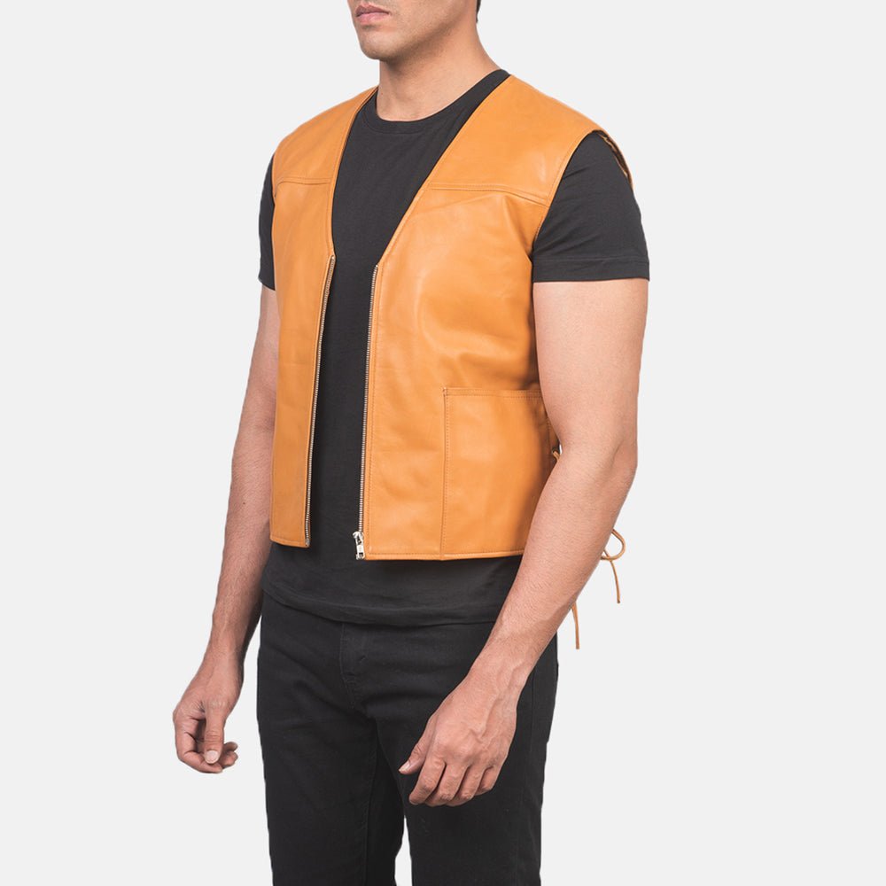 
Tan Brown Sheepskin leather Vest - Zadní pohled s definovanými rameny a čistým lemem