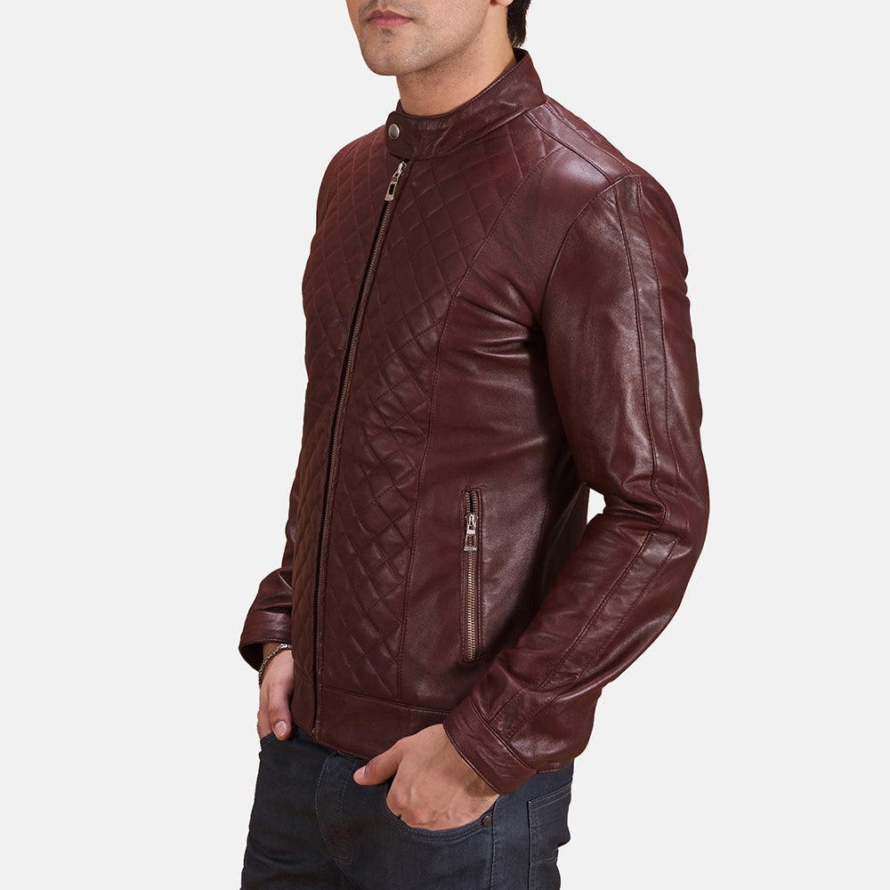 
Maroon Sheepskin Leather Biker Jacket - Zadní pohled s definovanými rameny a čistým lemem
