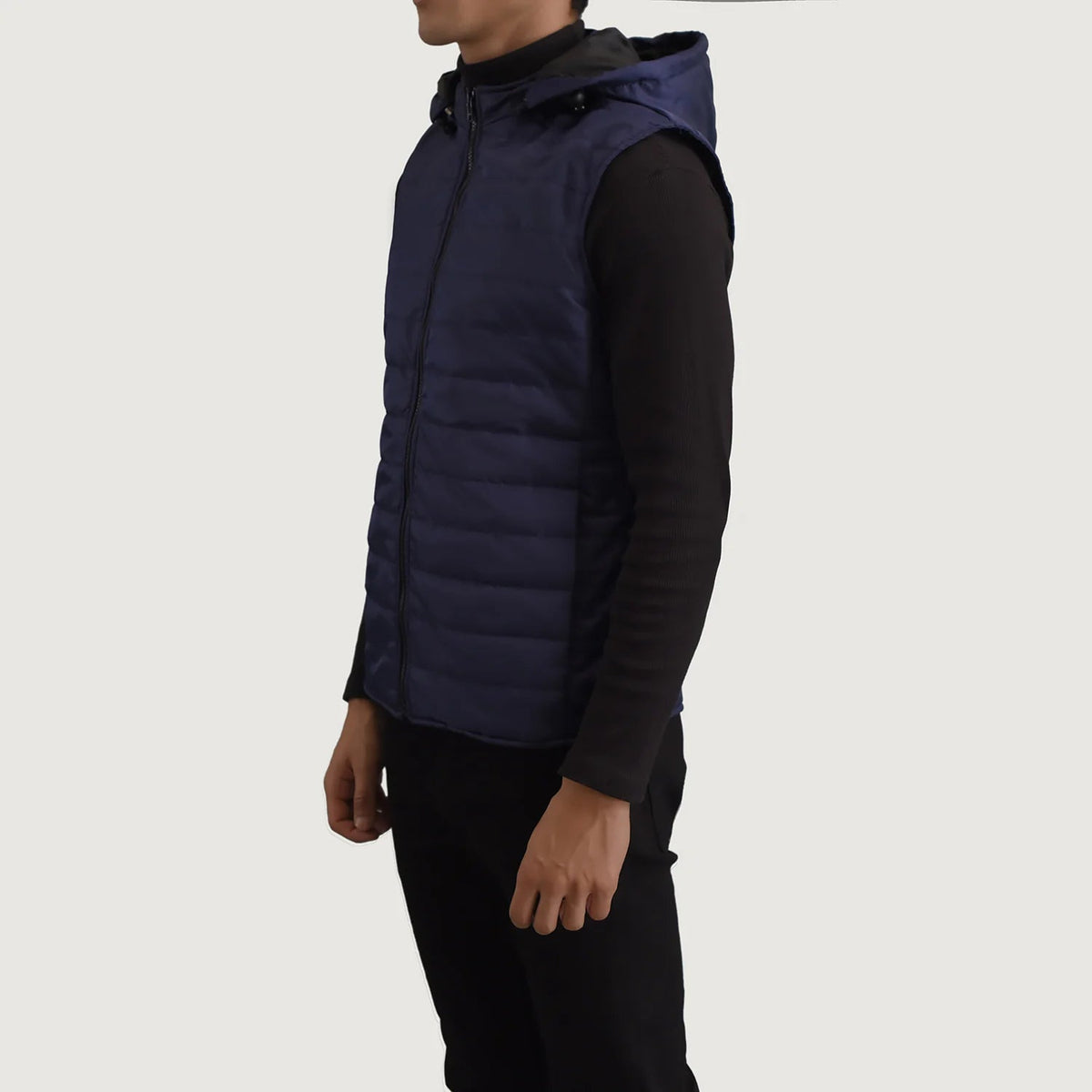 
Blue Full-Grain leather Vest - Zadní pohled s definovanými rameny a čistým lemem