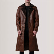 
Charlton Waxed Hnědá Leather Single Breasted Kožený kabát pro Pány For Men in Distressed Brown Sheepskin Burnished - Přední pohled a přiléhavá silueta | Koupit online