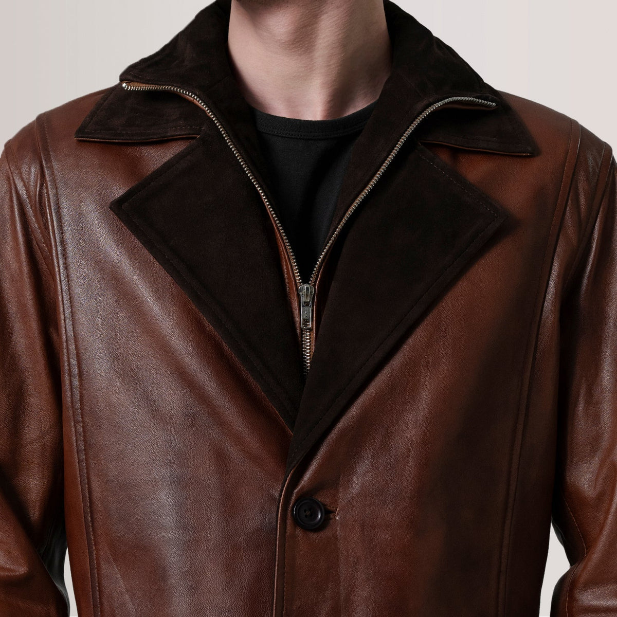 
Pohled na podšívku Showing Quilted Polyester Lining & Dvě funkční vnitřní kapsy