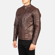 
Fotografie na postavě:  Damian Grey Suede Biker Jacket na modelovi v přirozeném denním světle