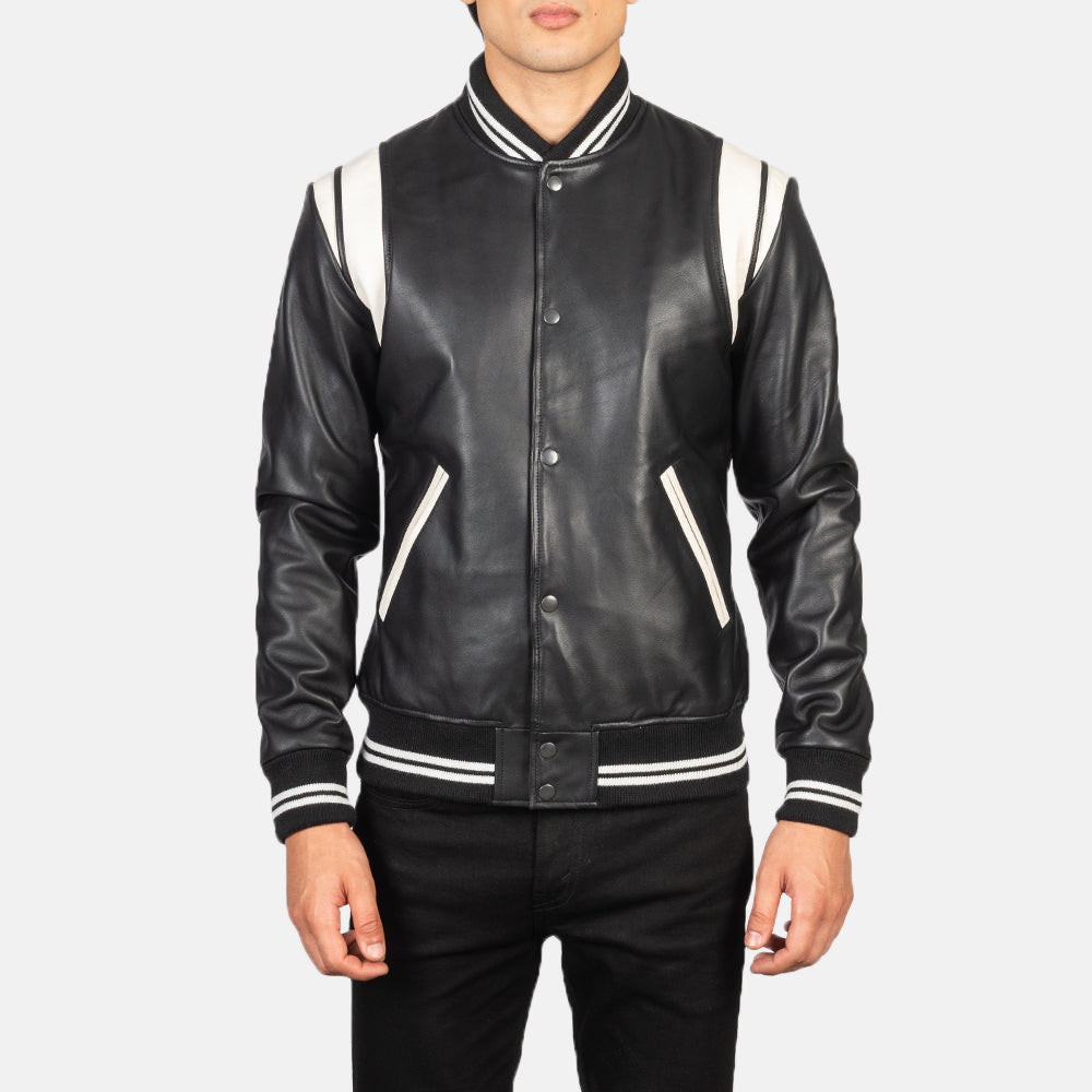 
Detailní pohled of Varsity & Snap Buttons Hardware on Dantee Černá Leather Varsity Kožená bunda pro Pány