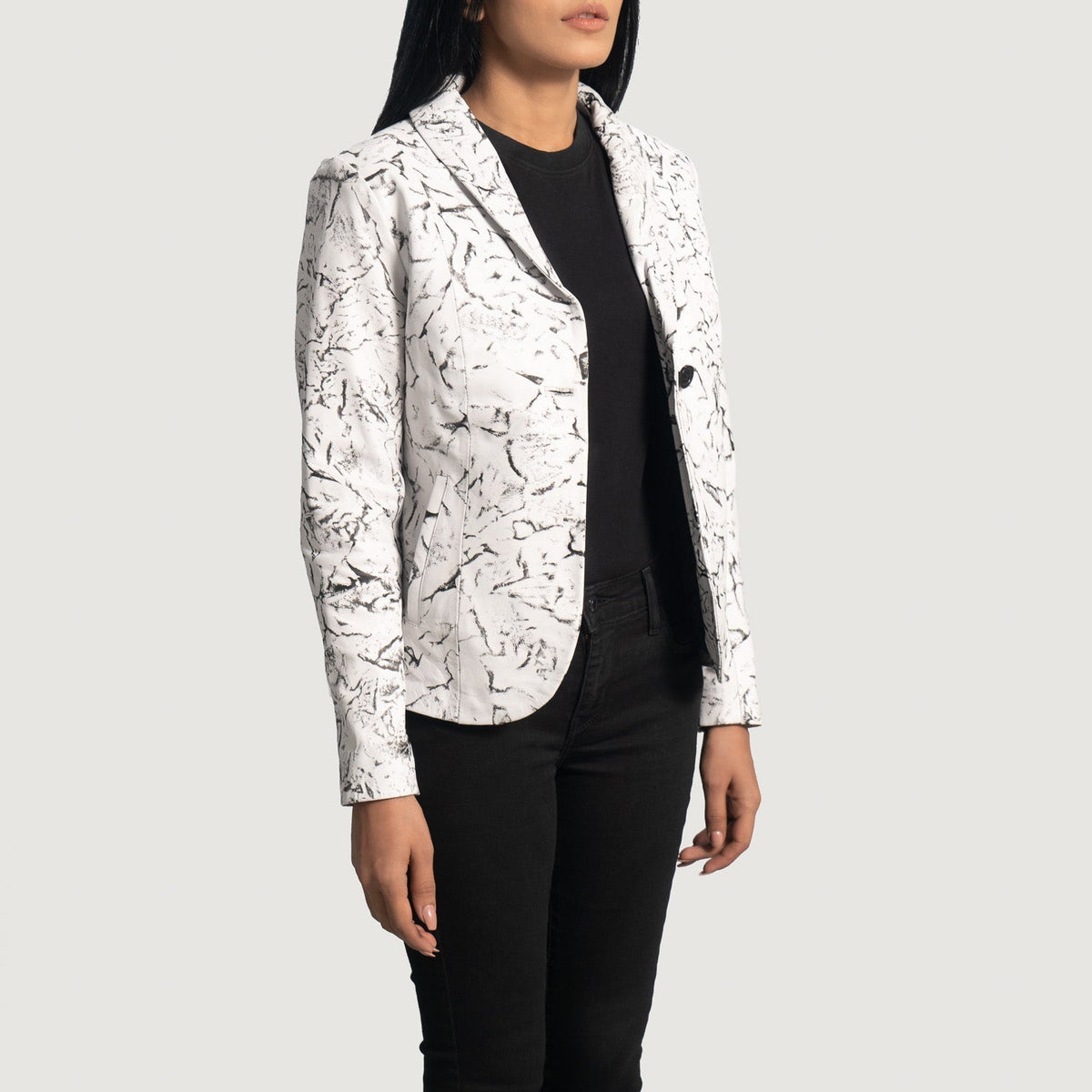 
White Sheepskin Dip &Amp; Dye Leather Blazer - Zadní pohled s definovanými rameny a čistým lemem