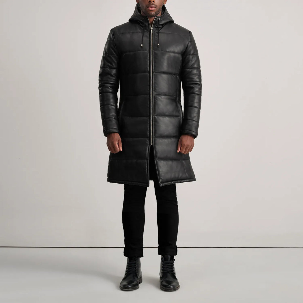 
Floyd Tan Hooded Leather Puffer Coat - Boční pohled ukazující ergonomický střih rukávů