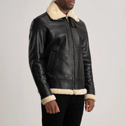 
Black Sheepskin Leather Bomber Jacket - Zadní pohled s definovanými rameny a čistým lemem