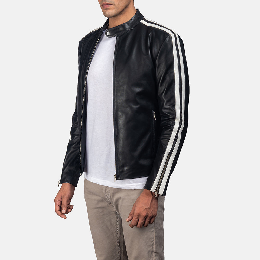 
Black & White Cowhide Leather Biker Jacket - Zadní pohled s definovanými rameny a čistým lemem