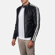
Black & White Cowhide Leather Biker Jacket - Zadní pohled s definovanými rameny a čistým lemem