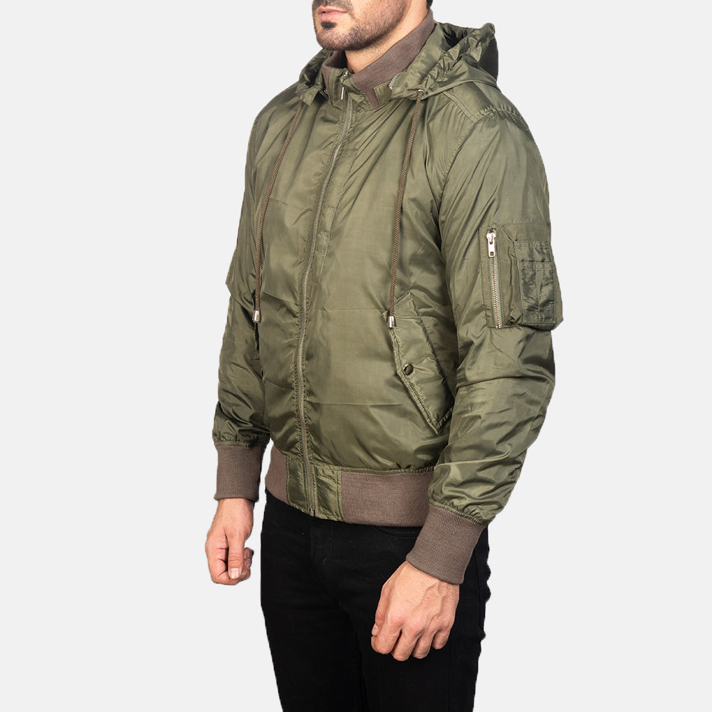 
Green Nylon Bomber Jacket - Zadní pohled s definovanými rameny a čistým lemem
