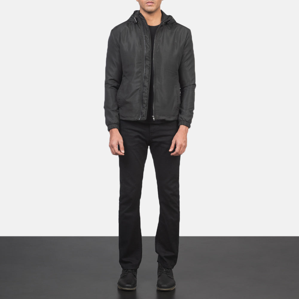 Jimmy Black Hooded Windbreaker Jacket - Boční pohled ukazující ergonomický střih rukávů