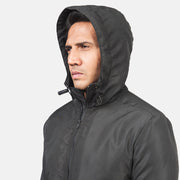 
Pohled na podšívku Showing Quilted Polyester Lining & Dvě funkční vnitřní kapsy