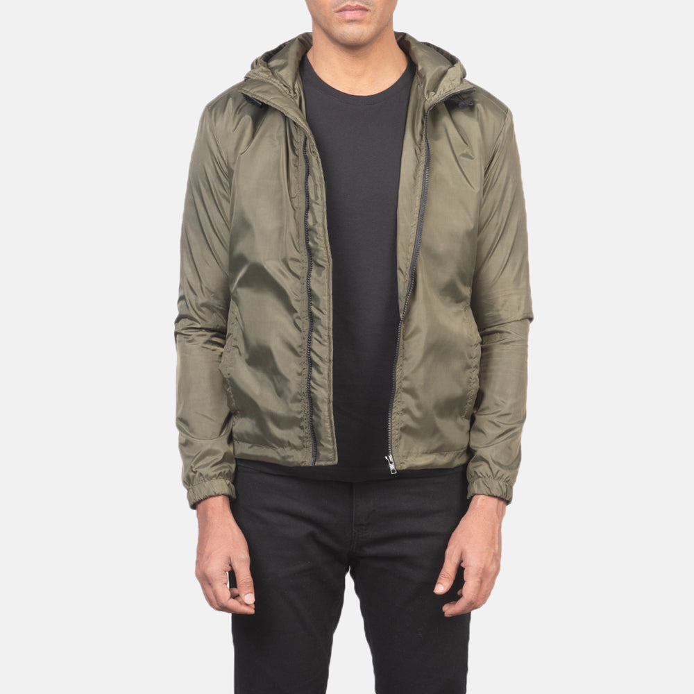 Jimmy Green Hooded Windbreaker Jacket in Green Nylon - Přední pohled a přiléhavá silueta | Koupit online