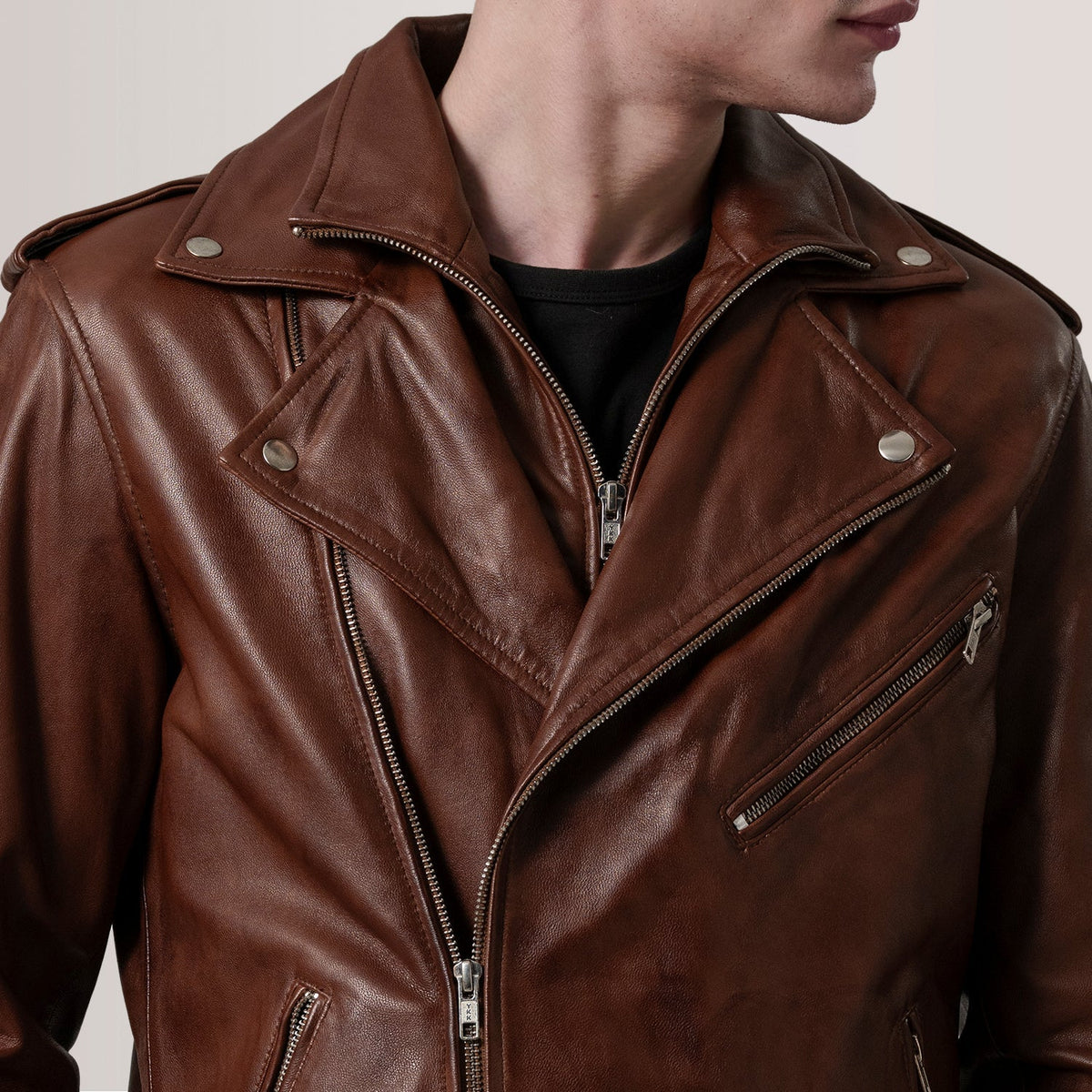 
Pohled na podšívku Showing Quilted Polyester Lining & Dvě funkční vnitřní kapsy