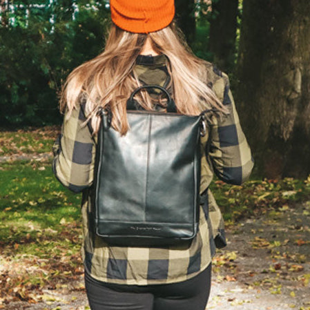 Saar Full-Grain Leather Backpack dámská
