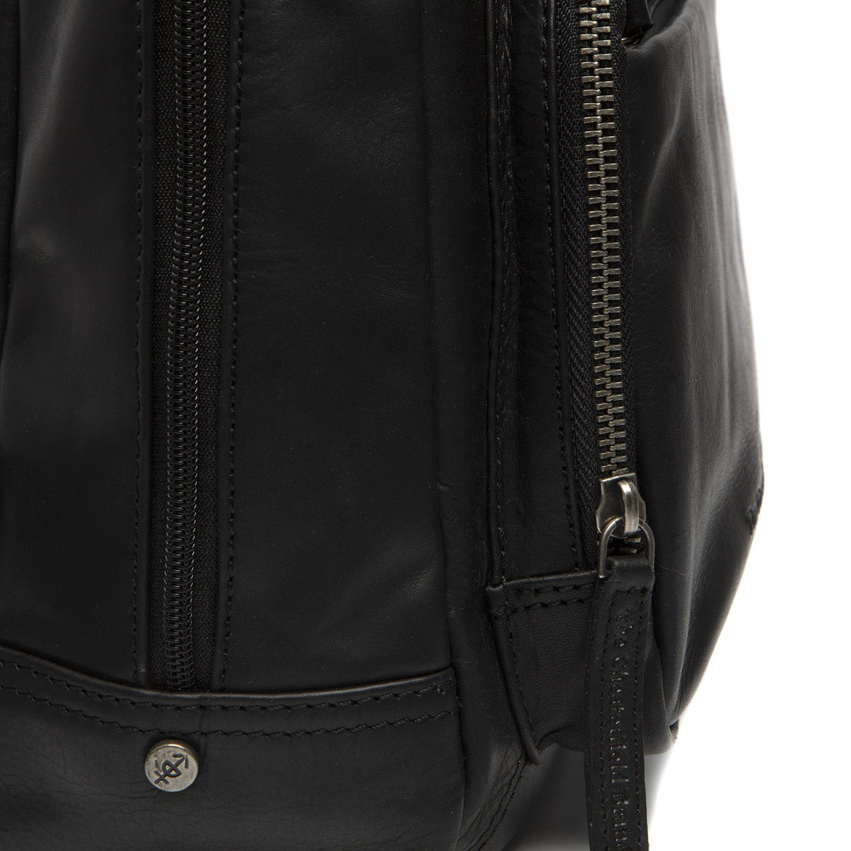 Santana Full-Grain Leather Backpack - Structured Side Profile Showing Gusset Depth &amp; Expansion Capacity
