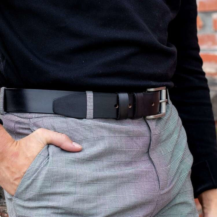 
Aayden Pravá plnolícová kůže Belt pro Pány - Strukturovaný boční profil ukazující hloubku a kapacitu