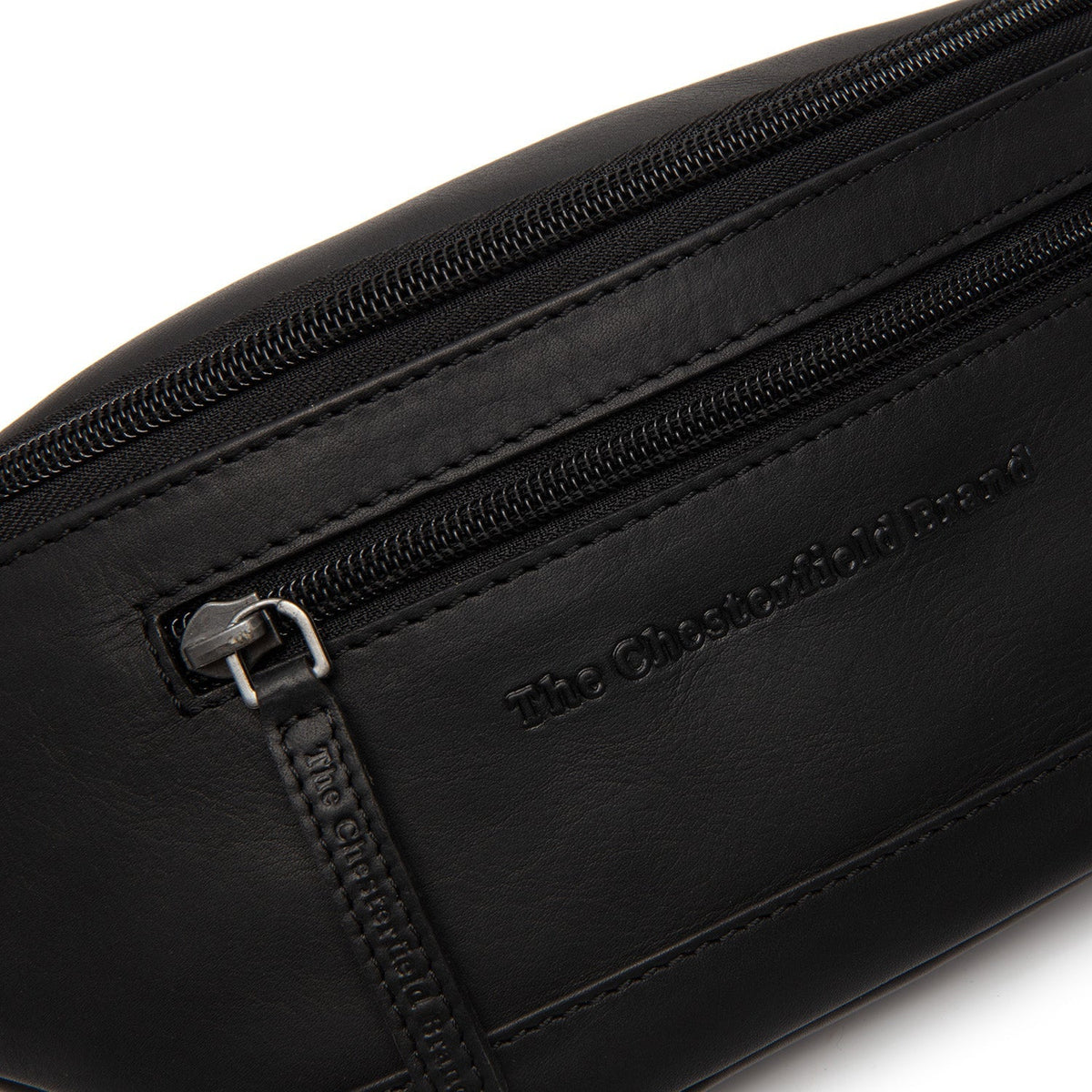 
Pohled na podšívku Showing Dedicated Padded Laptop Sleeve & Multi-Compartment Organization