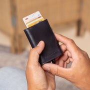 
Paris Pravá plnolícová kůže Pouzdro na karty – alternate product view 2