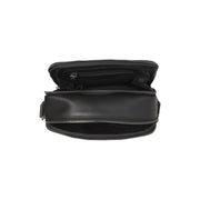 
Solid Antique Brass Hardware & Heavy-Duty Dual Zipper Detail on Arendal Kožená crossbody taška