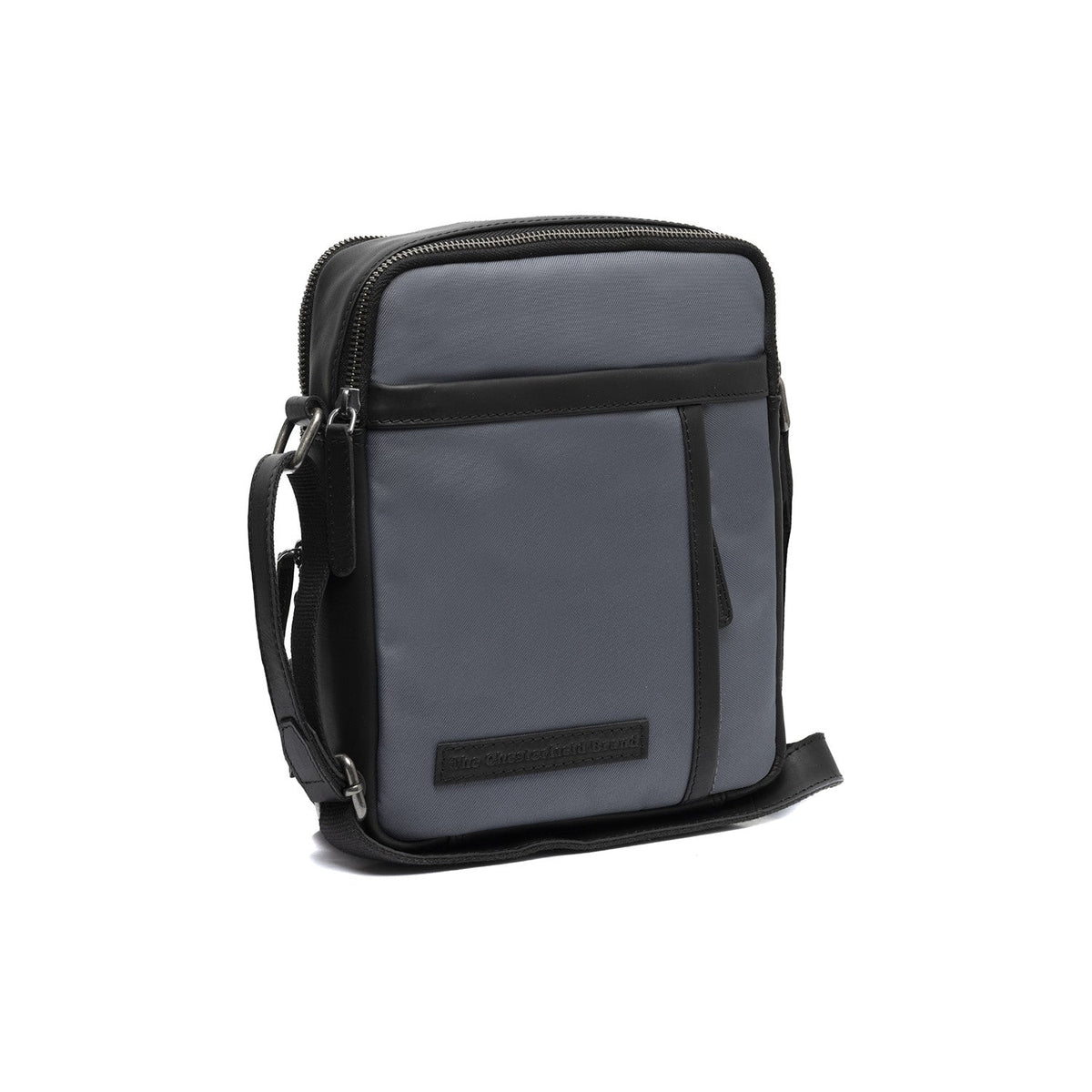 
Arendal Kožená crossbody taška ze 100% klasické plnolícové kůže - Full Exterior Přední pohled a přiléhavá silueta | Koupit online