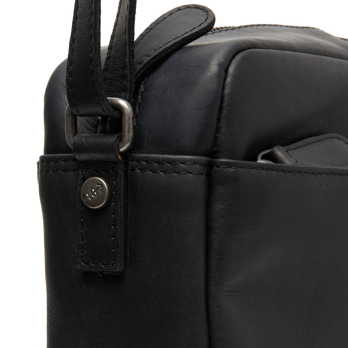 
Classic 100% Full-Grain leather Bag - Zadní pohled se zesílenými koženými popruhy
