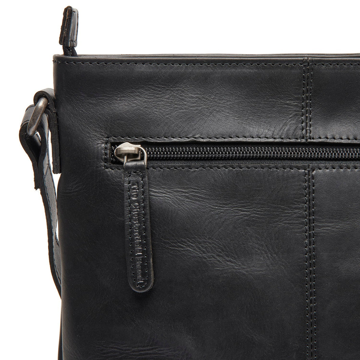 
Lunton Kožená crossbody taška - Strukturovaný boční profil ukazující hloubku a kapacitu