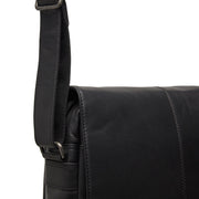 
Raphael Kožená crossbody taška - Strukturovaný boční profil ukazující hloubku a kapacitu