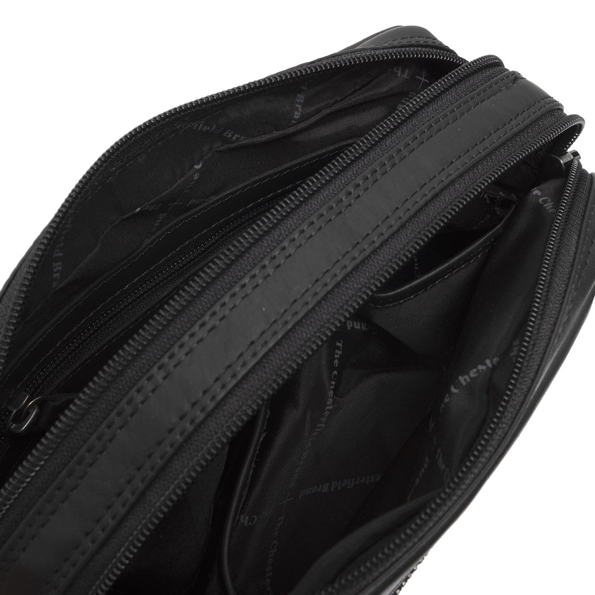 
Classic 100% Full-Grain leather Bag - Zadní pohled se zesílenými koženými popruhy